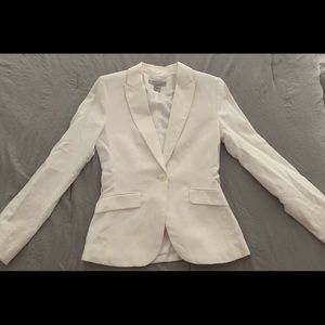 🚨OFFERNOW🚨H&M WHITE BLAZER
